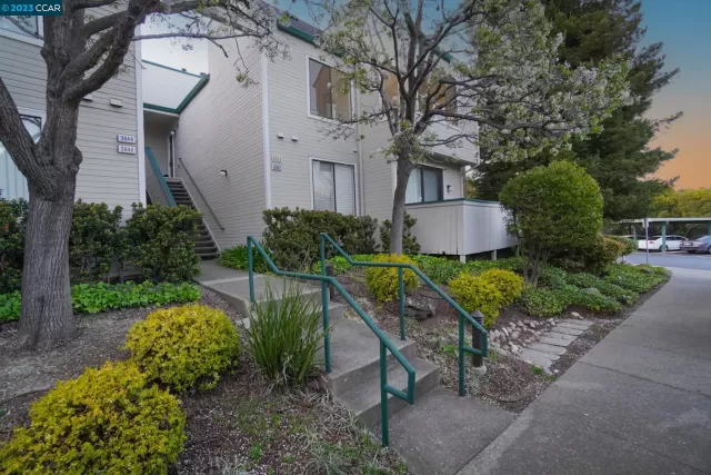 MLS: 41036462 Condo For Sale