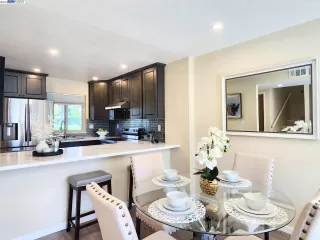 Photo #1: 41036469 Listing