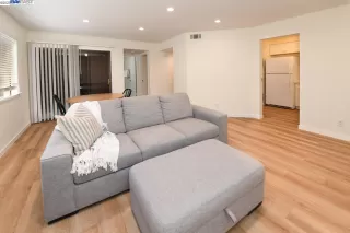 Photo #6: 41036485 Listing