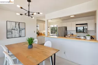 Photo #5: 41036550 Listing 