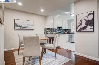 Photo #5: 41036552 Listing 