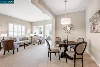 Photo #6: 41036679 Listing