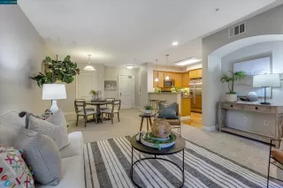 Photo #3: 41036680 Listing