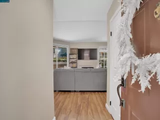 Photo #5: 41036695 Listing