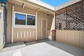 Photo #2: 41036697 Listing 