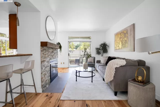 MLS: 41036769 Condo For Sale