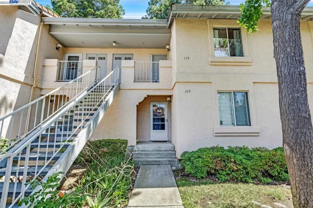 MLS: 41036808 Condo For Sale