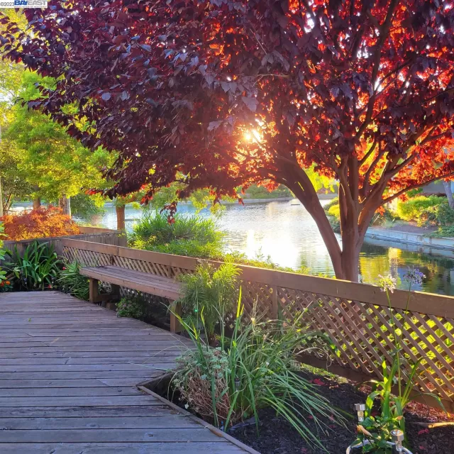 MLS: 41036831 Condo For Sale