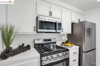 Photo #6: 41036945 Listing