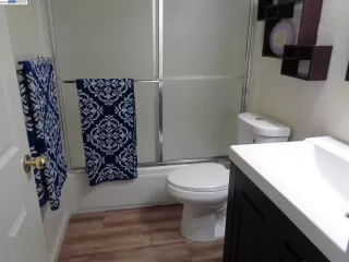 Photo #5: 41036995 Listing 