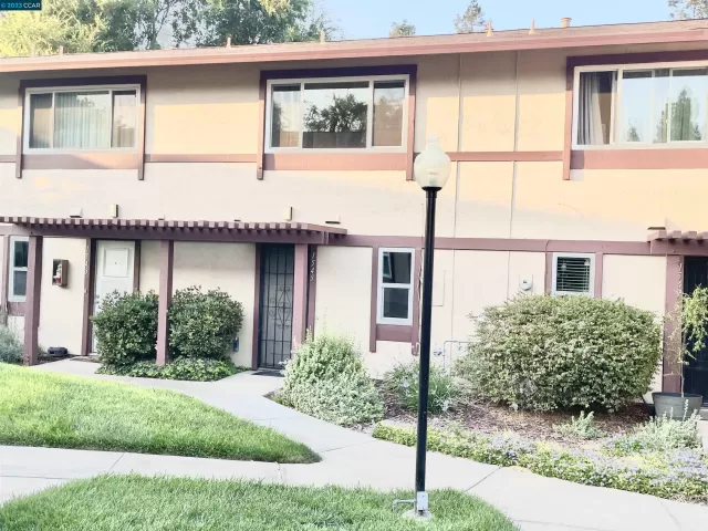 MLS: 41037003 Condo For Sale