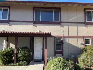 Photo #5: 41037003 Listing 