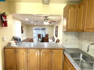 Photo #6: 41037003 Listing 