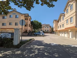 More Details about MLS # 41037013 : 14835 E 14TH ST # 23