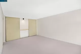 Photo #4: 41037022 Listing 