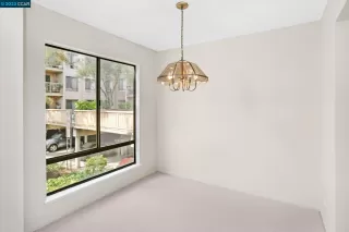 Photo #6: 41037022 Listing 