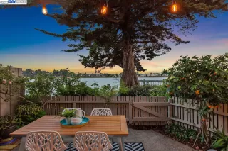 More Details about MLS # 41037071 : 3108 BAYVIEW DRIVE