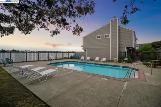 Photo #5: 41037071 Listing