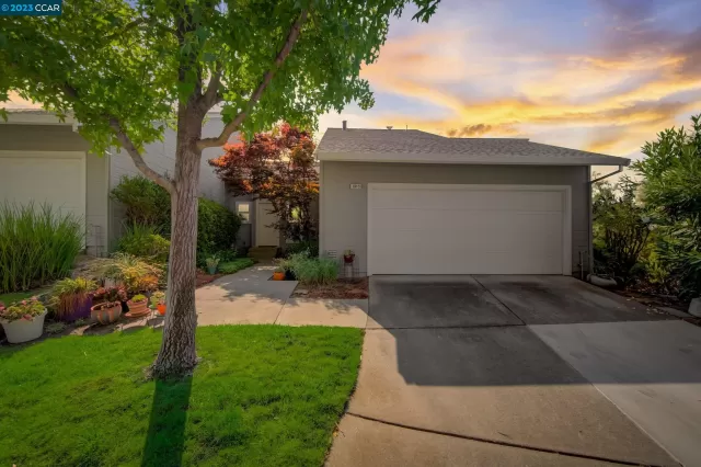 MLS: 41037154 Condo For Sale