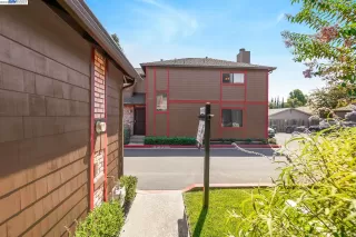 Photo #6: 41037170 Listing