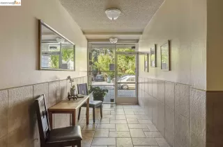 Photo #2: 41037214 Listing