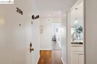 Photo #1: 41037220 Listing 