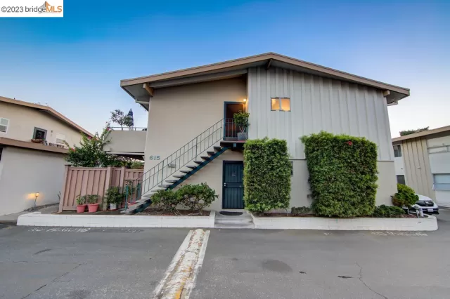 MLS: 41037274 Condo For Sale