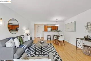 Photo #6: 41037320 Listing