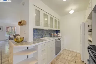 Photo #3: 41037328 Listing