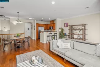 Photo #2: 41037367 Listing