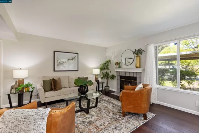 MLS: 41037371 Condo For Sale