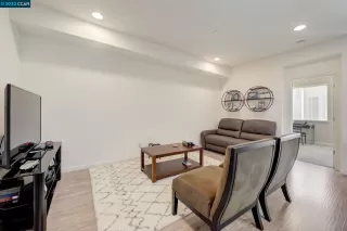 Photo #3: 41037423 Listing