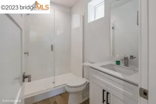 Photo #5: 41037433 Listing