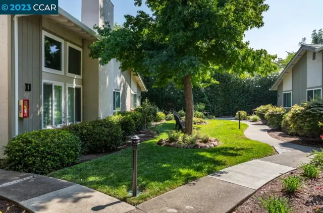 MLS: 41037460 Condo For Sale