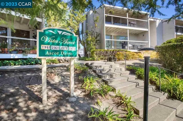 MLS: 41037478 Condo For Sale