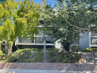 Photo #1: 41037478 Listing 