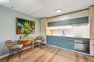 Photo #2: 41037516 Listing