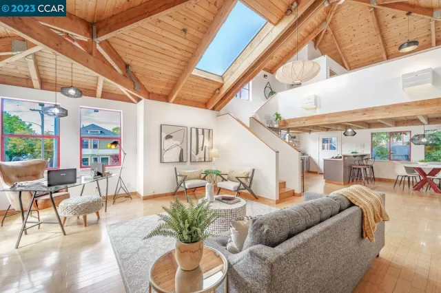 MLS: 41037518 Condo For Sale