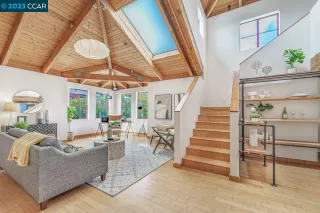 Photo #2: 41037518 Listing