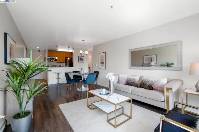 MLS: 41037531 Condo For Sale