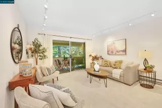 More Details about MLS # 41037545 : 1305 BOULEVARD WAY # 305