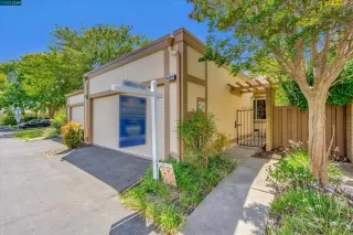 Photo #1: 41037566 Listing