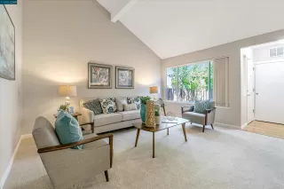 Photo #6: 41037566 Listing