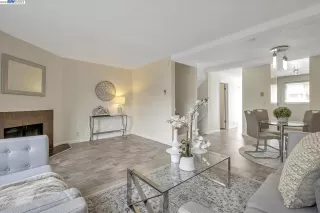 Photo #5: 41037568 Listing