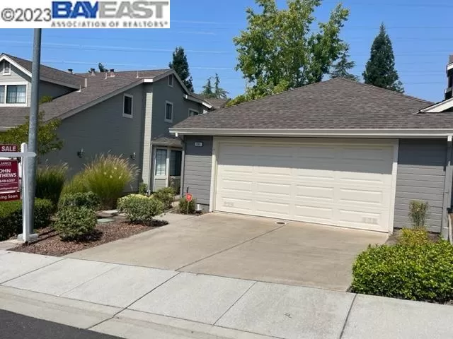 MLS: 41037584 Condo For Sale