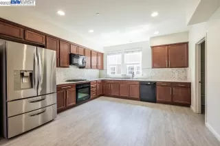 Photo #1: 41037628 Listing 