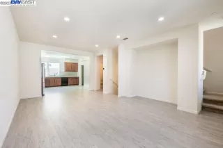 Photo #3: 41037628 Listing 