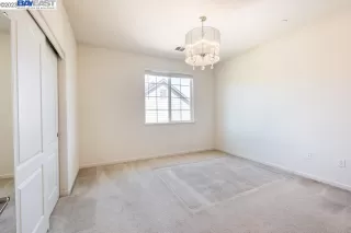 Photo #4: 41037628 Listing 