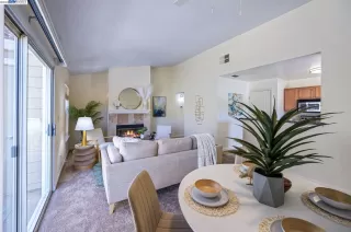 Photo #3: 41037679 Listing 