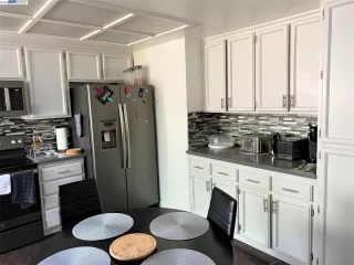 Photo #4: 41037709 Listing 